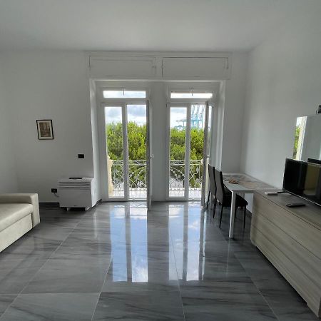 Summer Vado Ligure Εξωτερικό φωτογραφία